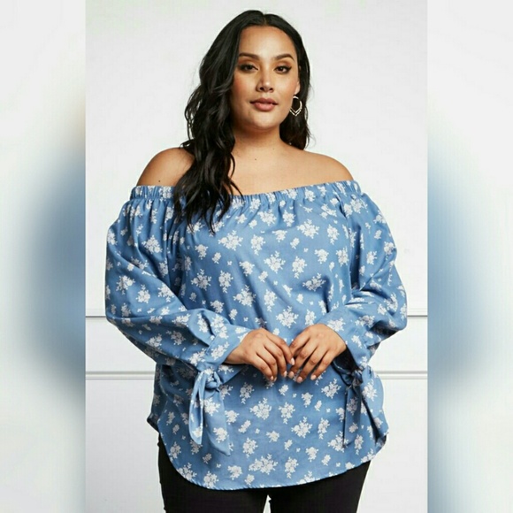 ➕ Floral Chambray Blouse - Picture 1 of 4